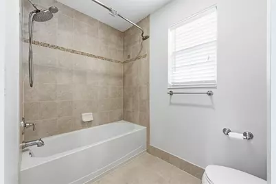 804 SE Central Pkwy, Unit #12, Stuart, FL 34994 - Photo 12