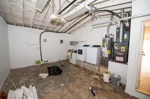 9370 NW 25th Ct, Sunrise, FL 33322 - Photo 32