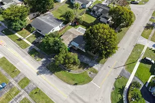 9370 NW 25th Ct, Sunrise, FL 33322 - Photo 48