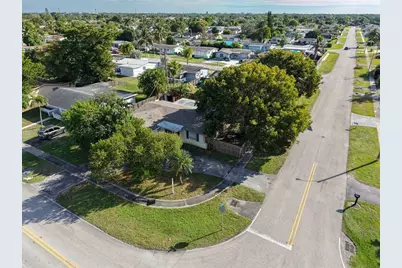 9370 NW 25th Ct, Sunrise, FL 33322 - Photo 46