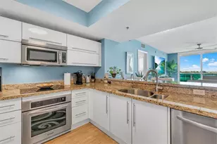 2641 N Flamingo Rd, Sunrise, FL 33323 - Photo 4