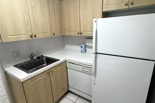 770 SE 2nd Ave, Deerfield Beach, FL 33441 - Photo 6