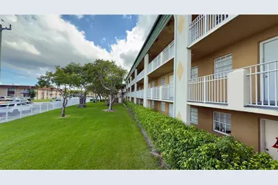 5500 SW 77th Court #207, Miami, FL 33155 - Photo 1