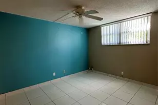 5300 NE 24th Terrace, Fort Lauderdale, FL 33308 - Photo 12