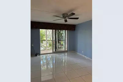 5300 NE 24th Ter, Unit #211C, Fort Lauderdale, FL 33308 - Photo 4