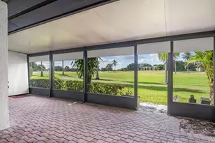 370 Fairway Cir, Weston, FL 33326 - Photo 2