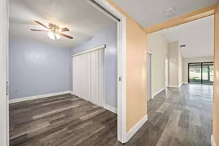 370 Fairway Cir, Weston, FL 33326 - Photo 14