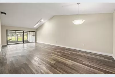 370  Fairway Circle, Unit #13, Weston, FL 33326 - Photo 4