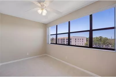 10101  Sunrise Lakes Blvd, Unit #410, Sunrise, FL 33322 - Photo 18
