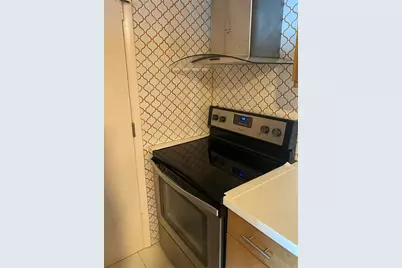 305 N Pompano Beach Blvd, Unit #1511, Pompano Beach, FL 33062 - Photo 10