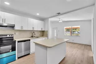 41 Miami Gardens Rd, West Park, FL 33023 - Photo 4