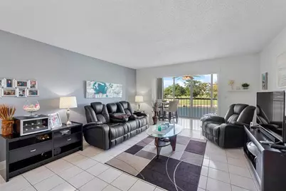 7807  Golf Circle Dr, Unit #211, Margate, FL 33063 - Photo 4