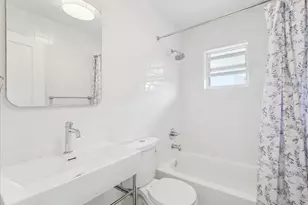 421 SW 9th St, Miami, FL 33130 - Photo 8