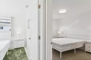 421 SW 9th St, Miami, FL 33130 - Photo 10