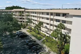 3960 Oaks Clubhouse Dr, Pompano Beach, FL 33069 - Photo 30