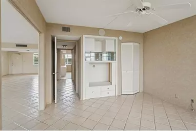 3960  Oaks Clubhouse Drive, Unit #502, Pompano Beach, FL 33069 - Photo 16