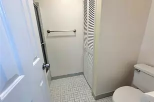 444 Pine Cir, Boca Raton, FL 33432 - Photo 36