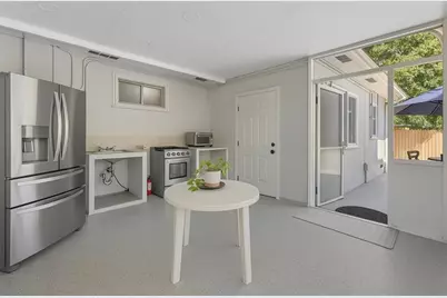 31  Miami Gardens Rd, West Park, FL 33023 - Photo 16