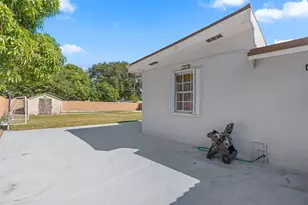 31 Miami Gardens Rd, West Park, FL 33023 - Photo 24