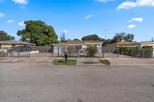 31 Miami Gardens Rd, West Park, FL 33023 - Photo 26