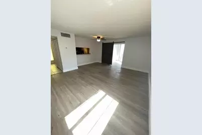 3100 N Pine Island Rd, Unit #410, Fort Lauderdale, FL 33351 - Photo 2