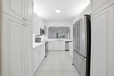 7739  Southampton Ter, Unit #411, Tamarac, FL 33321 - Photo 6