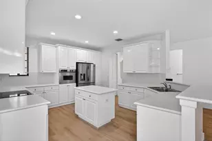 2678 Center Ct Dr, Weston, FL 33332 - Photo 10