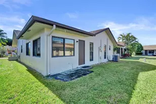 2359 SW 16th Dr, Deerfield Beach, FL 33442 - Photo 28