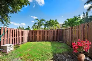 10717 La Placida Dr, Coral Springs, FL 33065 - Photo 2