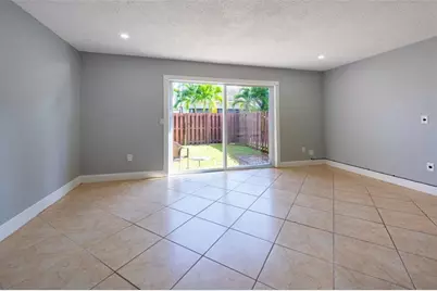 10717  La Placida Dr, Unit #1-3, Coral Springs, FL 33065 - Photo 6