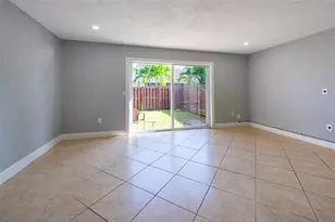 10717 La Placida Dr, Coral Springs, FL 33065 - Photo 6