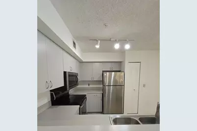 12172  Saint Andrews Pl, Unit #305, Miramar, FL 33025 - Photo 14