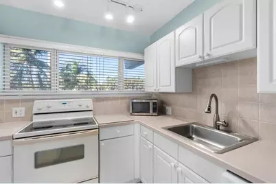 500 SE 21st Ave, Unit #308, Deerfield Beach, FL 33441 - Photo 8