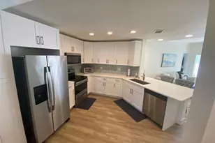 2286 Anchorage Ln, Naples, FL 34104 - Photo 8