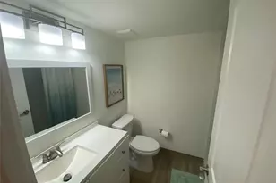 2286 Anchorage Ln, Naples, FL 34104 - Photo 4