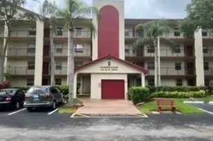 1100 SW 128th Ter Unit #311 U, Pembroke Pines, FL 33027 - Photo 1