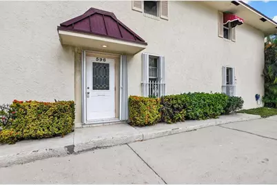 596 SE 20th Ave, Unit #4, Deerfield Beach, FL 33441 - Photo 8