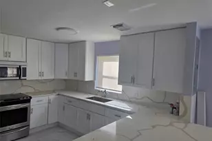 7925 SW 9th St, North Lauderdale, FL 33068 - Photo 8