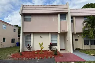 7925 SW 9th St, North Lauderdale, FL 33068 - Photo 2