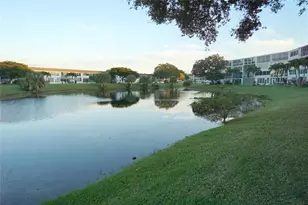 4029 Newport H, Deerfield Beach, FL 33442 - Photo 32