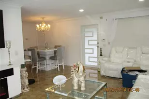 9330 NW 10th St, Pembroke Pines, FL 33024 - Photo 6