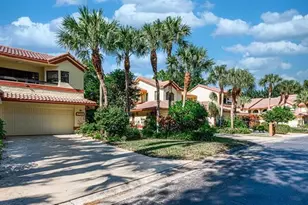 5425 10th Fairway Dr, Delray Beach, FL 33484 - Photo 4