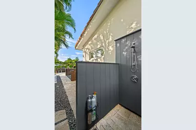 1731 NE 23rd Ave, Fort Lauderdale, FL 33305 - Photo 16