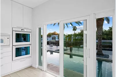 1731 NE 23rd Ave, Fort Lauderdale, FL 33305 - Photo 6