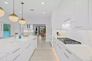 1731 NE 23rd Ave, Fort Lauderdale, FL 33305 - Photo 4