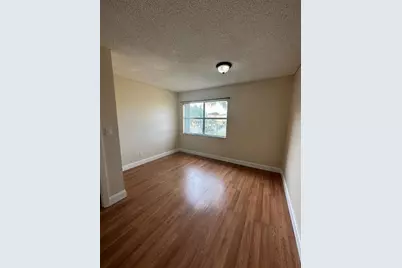 17911 NW 68 Ave, Unit #M209, Hialeah, FL 33015 - Photo 22
