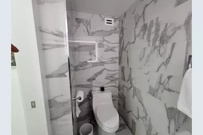 2500  Parkview Dr, Unit #403, Hallandale Beach, FL 33009 - Photo 10