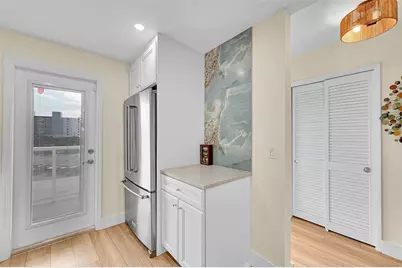 2731 NE 14th St Cswy, Unit #421, Pompano Beach, FL 33062 - Photo 6