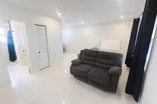 1941 Washington St, Hollywood, FL 33020 - Photo 4