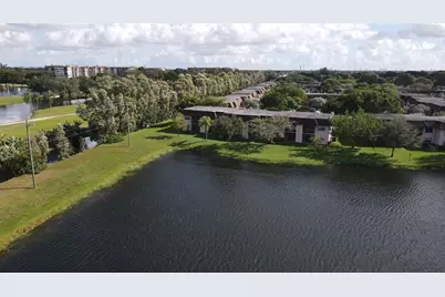 1156 NW 106th Ter, Unit #204, Hollywood, FL 33026 - Photo 4